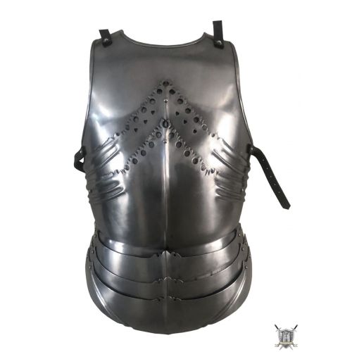 Armure d'apparat ciselée